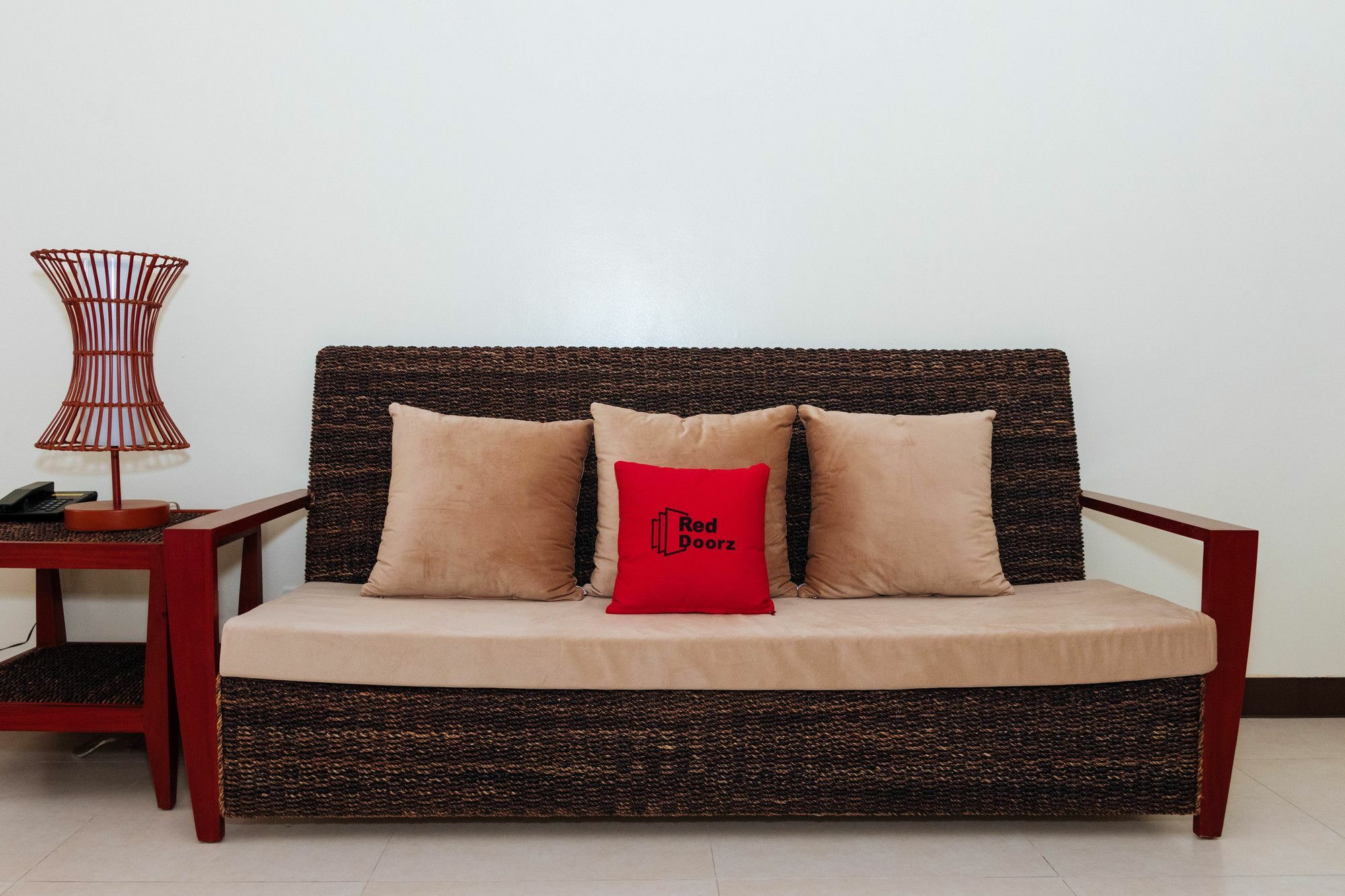 Reddoorz Premium @ Sampaloc Makati Hotel Makati City Exterior photo